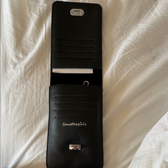 RFID protection Black Crossbody Travel Bag - Picture 3 of 6